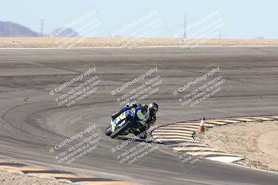 media/Oct-30-2025-Racers Edge (Thu) [[dabbdaf680]]/3-B Group/Session 2 (Bowl Exit)/